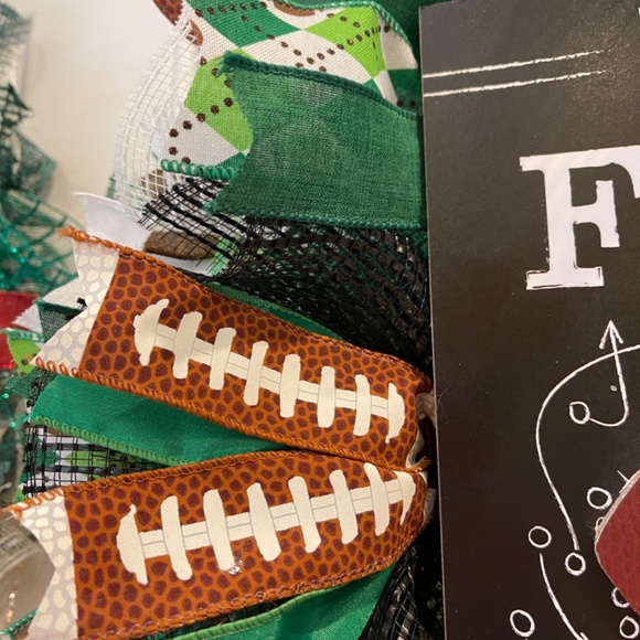 Football Wreath - Customizable Football Season FAMILY wreath - Picture 9 of 11